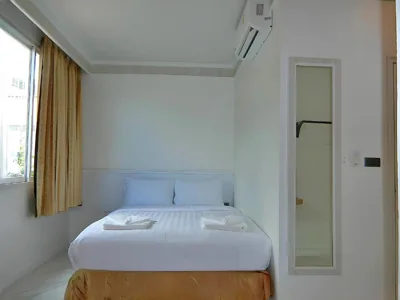 Small Double Room — Sira Boutique, Patong